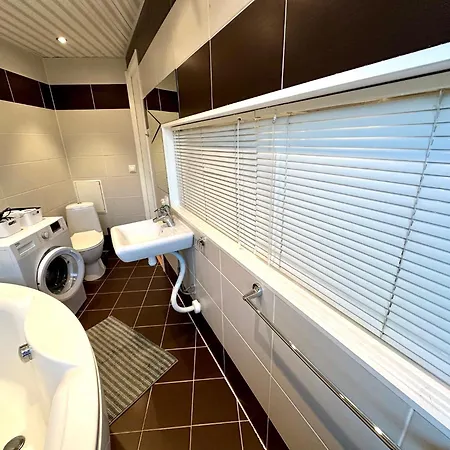 Location With Wide Bath * Tallinn
