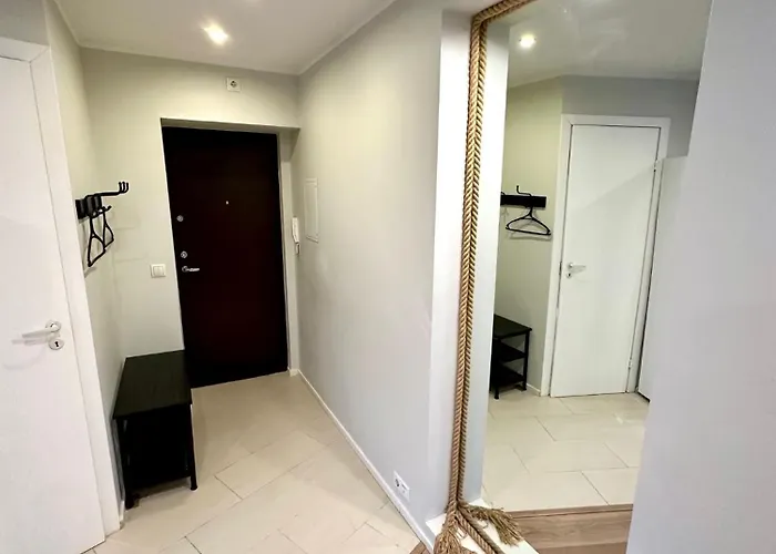 Location With Wide Bath Appartement
