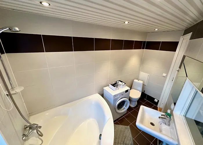 Apartament Location With Wide Bath *